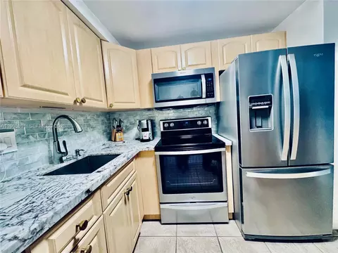 6000 NE 22nd Way #2G, Fort Lauderdale, FL 33308