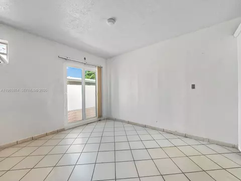 Bedroom - 655 W 70th Pl, Hialeah, FL 33014 photo 1 of 5