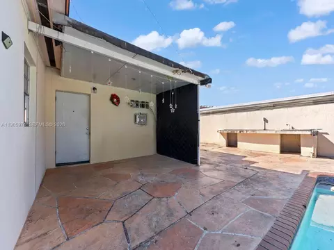 Exterior - 655 W 70th Pl, Hialeah, FL 33014 photo 11 of 11