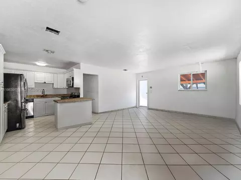 Living - 655 W 70th Pl, Hialeah, FL 33014 photo 3 of 5