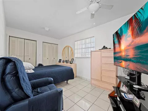 Bedroom - 655 W 70th Pl, Hialeah, FL 33014 photo 2 of 5