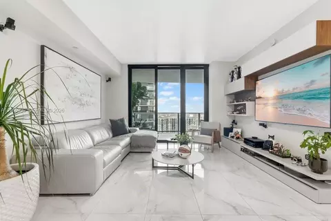 1010 Brickell Ave #4011, Miami, FL 33131