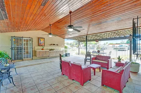 6501 SW 30th St, Miami, FL 33155