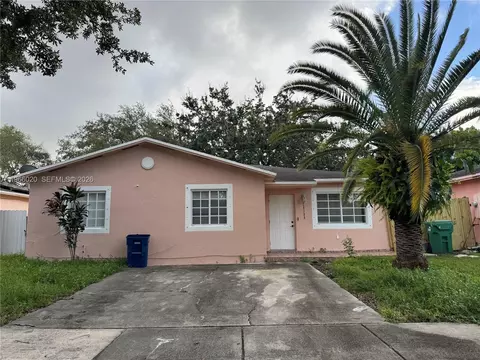 20138 NW 38th Pl, Miami Gardens, FL 33055