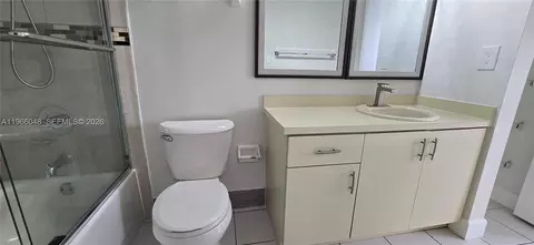 Bath - 2630 W 76th St #201, Hialeah, FL 33016 photo 1 of 1