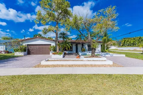 5201 Jefferson St, Hollywood, FL 33021
