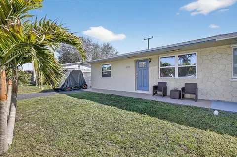 4998 SW 92nd Ter, Cooper City, FL 33328