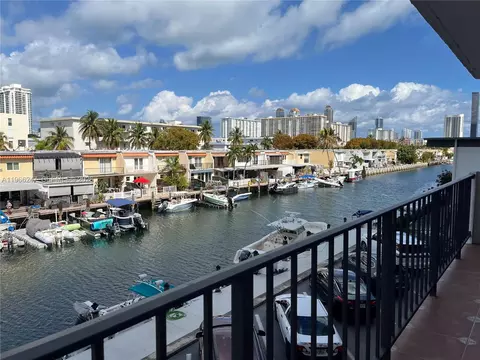 3545 NE 166th St #303, North Miami Beach, FL 33160