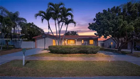9131 SW 178th Ter, Palmetto Bay, FL 33157