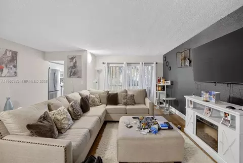 4141 NW 21st St #103, Lauderhill, FL 33313