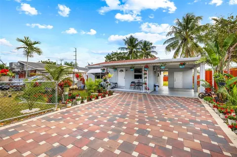 2210 Roosevelt St, Hollywood, FL 33020