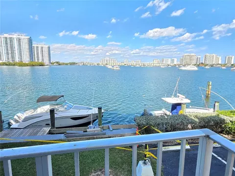 16546 NE 26th Ave #2B, North Miami Beach, FL 33160