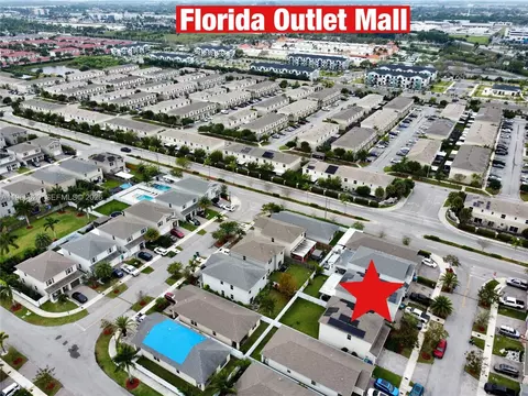 613 NE 5th Way, Florida City, FL 33034