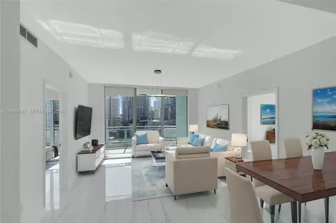 90 SW 3rd St #1602, Miami, FL 33130