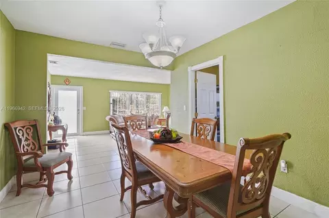4791 W 3rd Ave, Hialeah, FL 33012 photo 14