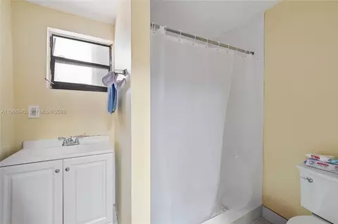 4791 W 3rd Ave, Hialeah, FL 33012 photo 26