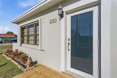 4791 W 3rd Ave, Hialeah, FL 33012