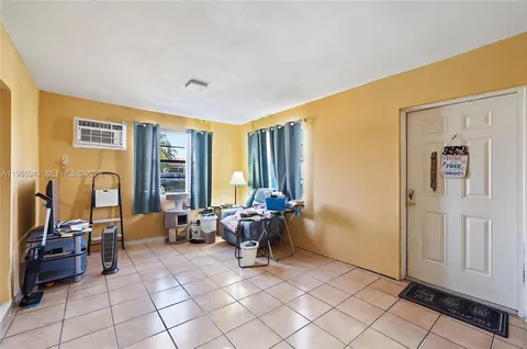 4791 W 3rd Ave, Hialeah, FL 33012 photo 22