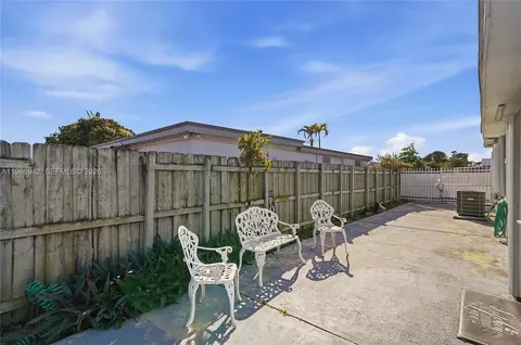 4791 W 3rd Ave, Hialeah, FL 33012 photo 30
