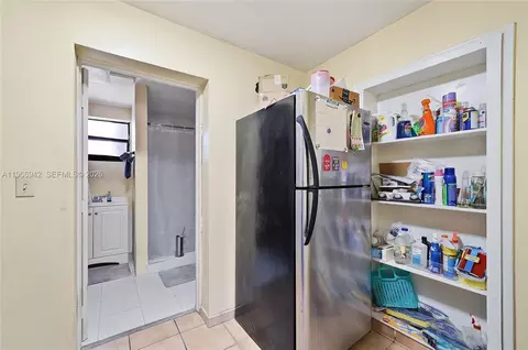 4791 W 3rd Ave, Hialeah, FL 33012 photo 24