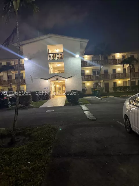 16790 Northeast 14th Avenue #109, North Miami Beach, FL 33162