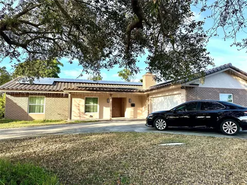 8203 NW 37th St, Coral Springs, FL 33065