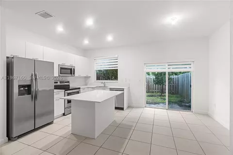 12121 NW 23rd Ct, Miami, FL 33167