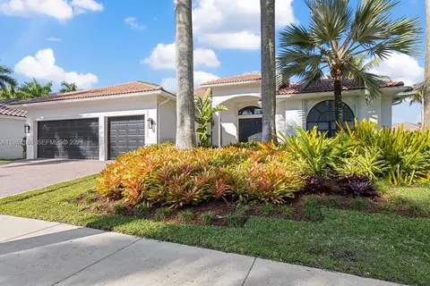 1774 Harbor Pointe Cir, Weston, FL 33327