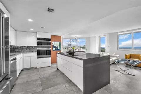 7135 Collins Ave #736, Miami Beach, FL 33141