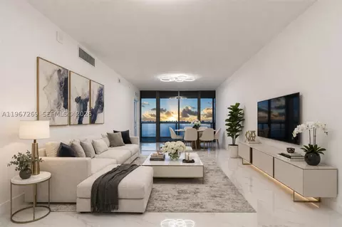 700 NE 24th St #1806, Miami, FL 33137