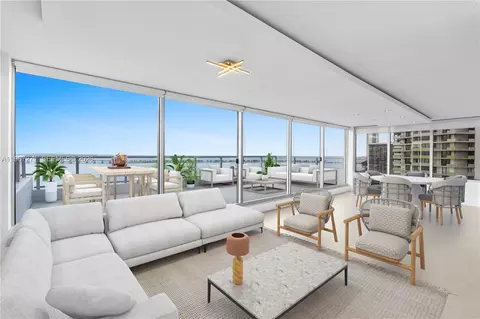 1541 Brickell Ave #C1607, Miami, FL 33129