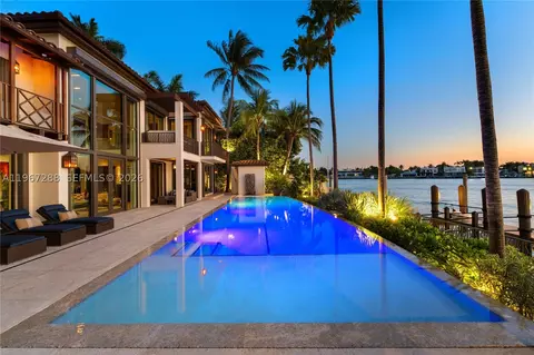 34 W Dilido Dr, Miami Beach, FL 33139
