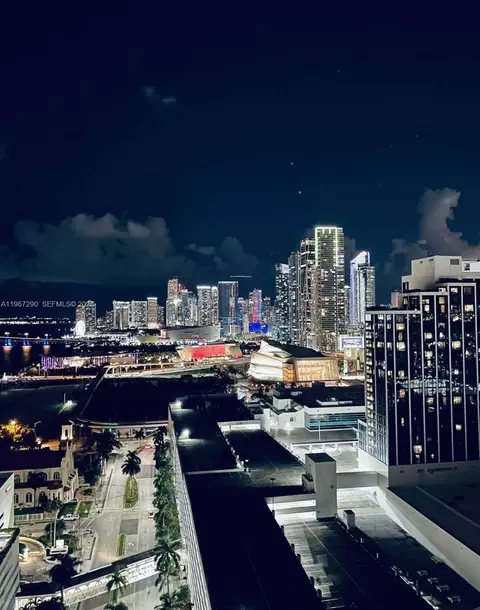 1750 N Bayshore Dr #2710, Miami, FL 33132