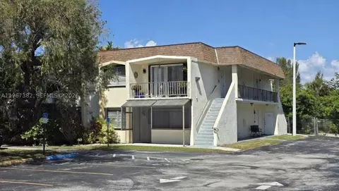 7829 Miller Dr #B104, Miami, FL 33155