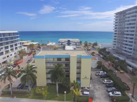 3215 N Ocean Dr #302, Hollywood, FL 33019