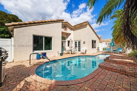 372 NW 45th Ter, Deerfield Beach, FL 33442