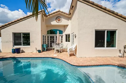 372 NW 45th Ter, Deerfield Beach, FL 33442
