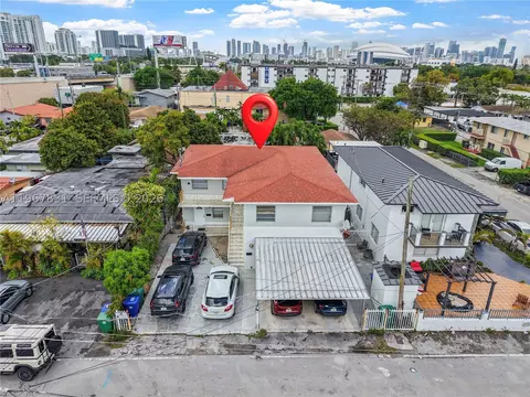 911 NW 22nd Pl, Miami, FL 33125