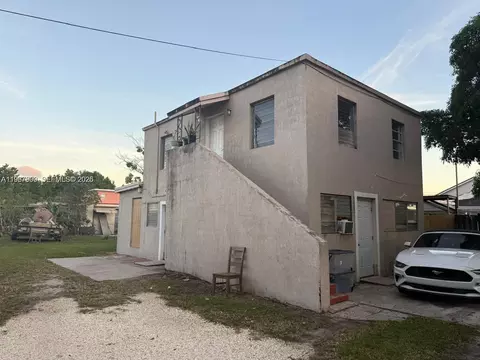 3090 NW 33rd St, Miami, FL 33142