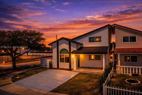 7893 SW 9th Ter, Miami, FL 33144