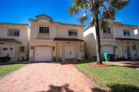 5945 SW 99th Ter, Cooper City, FL 33328