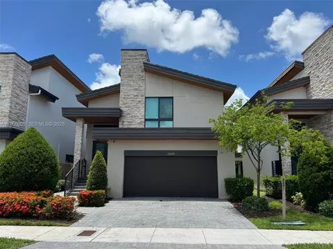 10240 NW 76th Ter, Doral, FL 33178