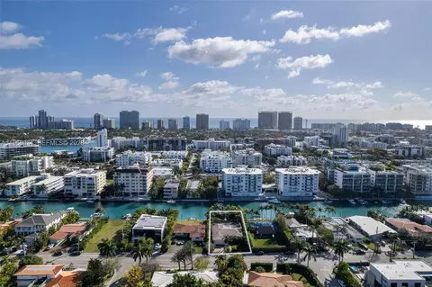 View/Area - 10121 E Broadview Dr, Bay Harbor Islands, FL 33154 photo 4 of 11
