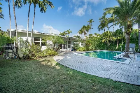 Exterior - 10121 E Broadview Dr, Bay Harbor Islands, FL 33154 photo 7 of 10