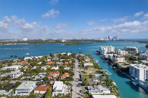 View/Area - 10121 E Broadview Dr, Bay Harbor Islands, FL 33154 photo 2 of 11