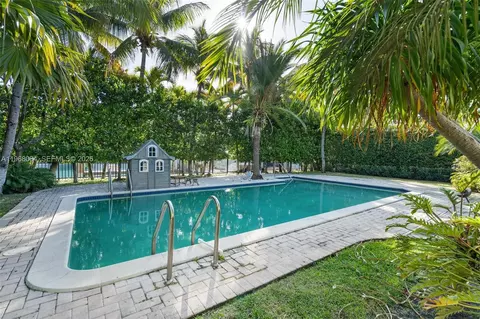 Exterior - 10121 E Broadview Dr, Bay Harbor Islands, FL 33154 photo 8 of 10