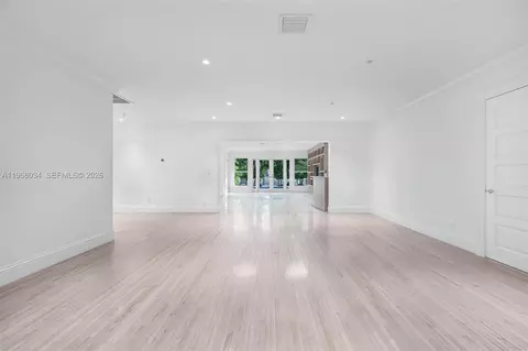 Living - 10121 E Broadview Dr, Bay Harbor Islands, FL 33154 photo 3 of 10