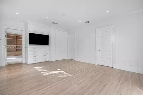 Bedroom - 10121 E Broadview Dr, Bay Harbor Islands, FL 33154 photo 1 of 8