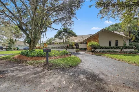 7940 SW 172nd Ter, Palmetto Bay, FL 33157