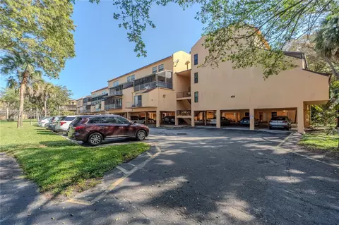 430 Commodore Dr #314, Plantation, FL 33325